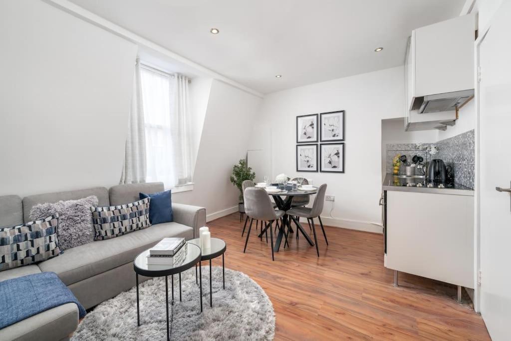 ロンドンPaddington Prime Tourist Entire 1 Bed Flat For 4アパートメント エクステリア 写真